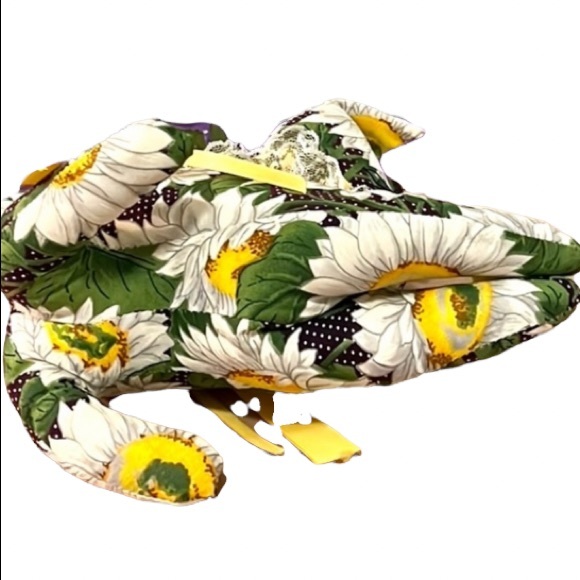 Vintage Fabric Cat Doll with Yarn Ball Handmade Style Daisy Floral Kitten Decor - Picture 6 of 9